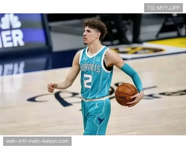 拉梅洛·鲍尔投篮姿势独特 黄蜂进攻因他而多变