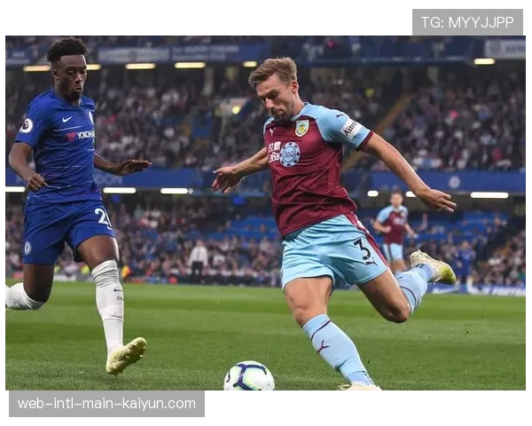 伯恩利客场绝平切尔西 弗莱明第九十三分钟头球破门